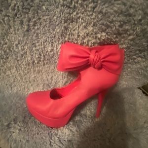 Hot pink platform heels w/ bow